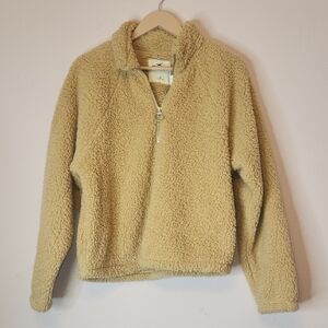 NWT HOLLISTER Cozy Tan Sherpa Pullover, size M